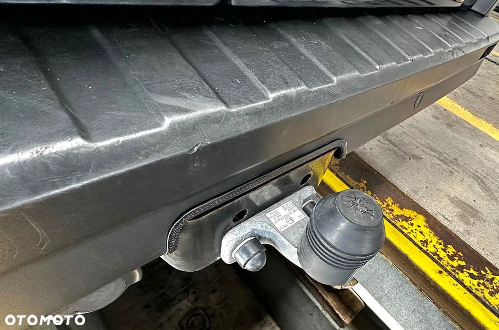 Renault Trafic 2.0 dCi EDC - 25