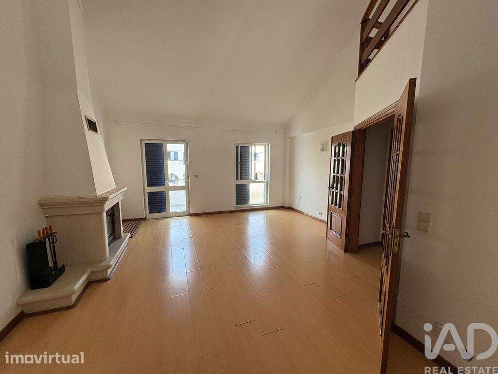 Apartamento T3 em Quinta do Anjo de 212,00 m2 - Grande imagem: 4/17