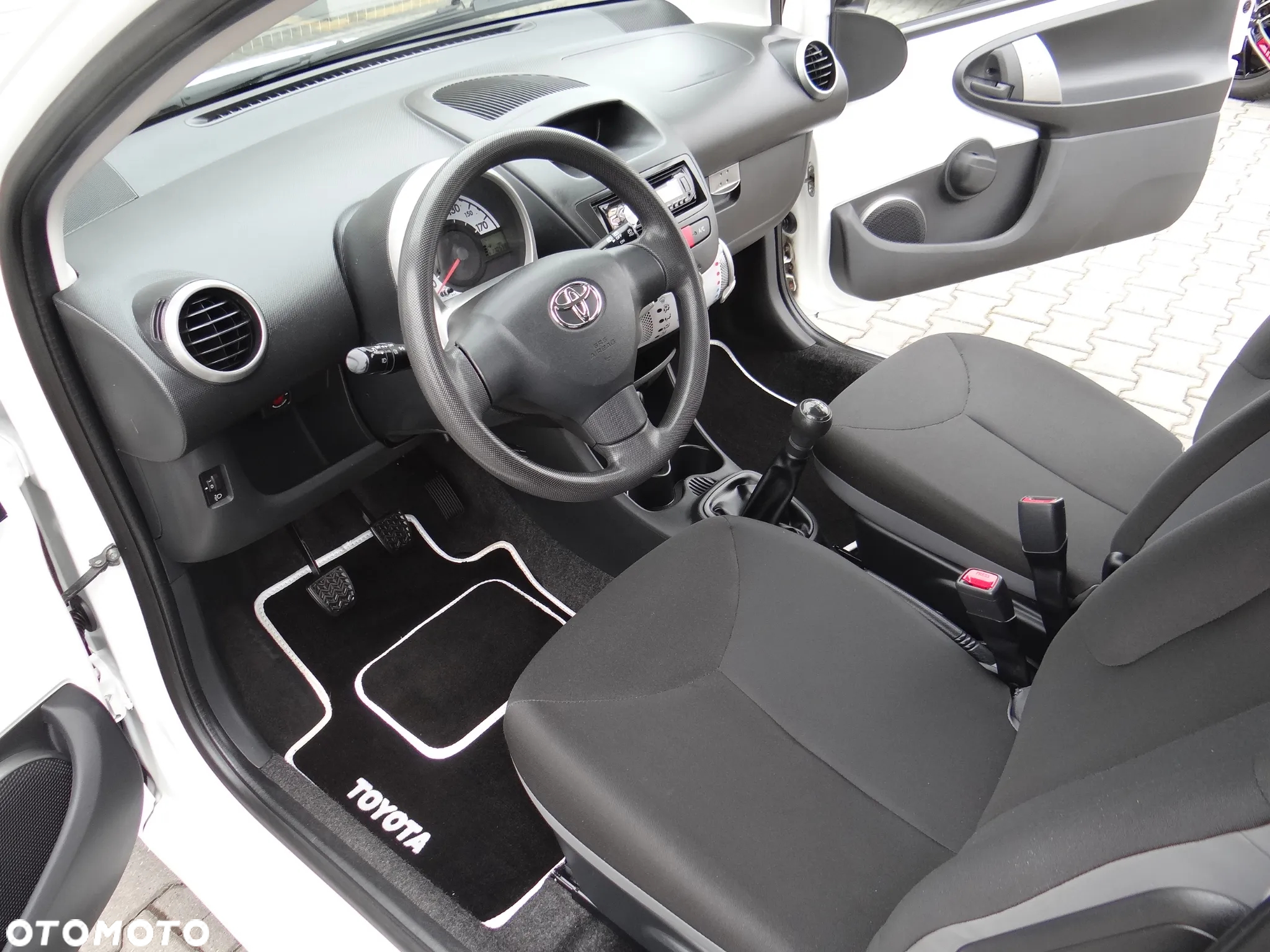 Toyota Aygo 1.0 VVT-i Sol - 24