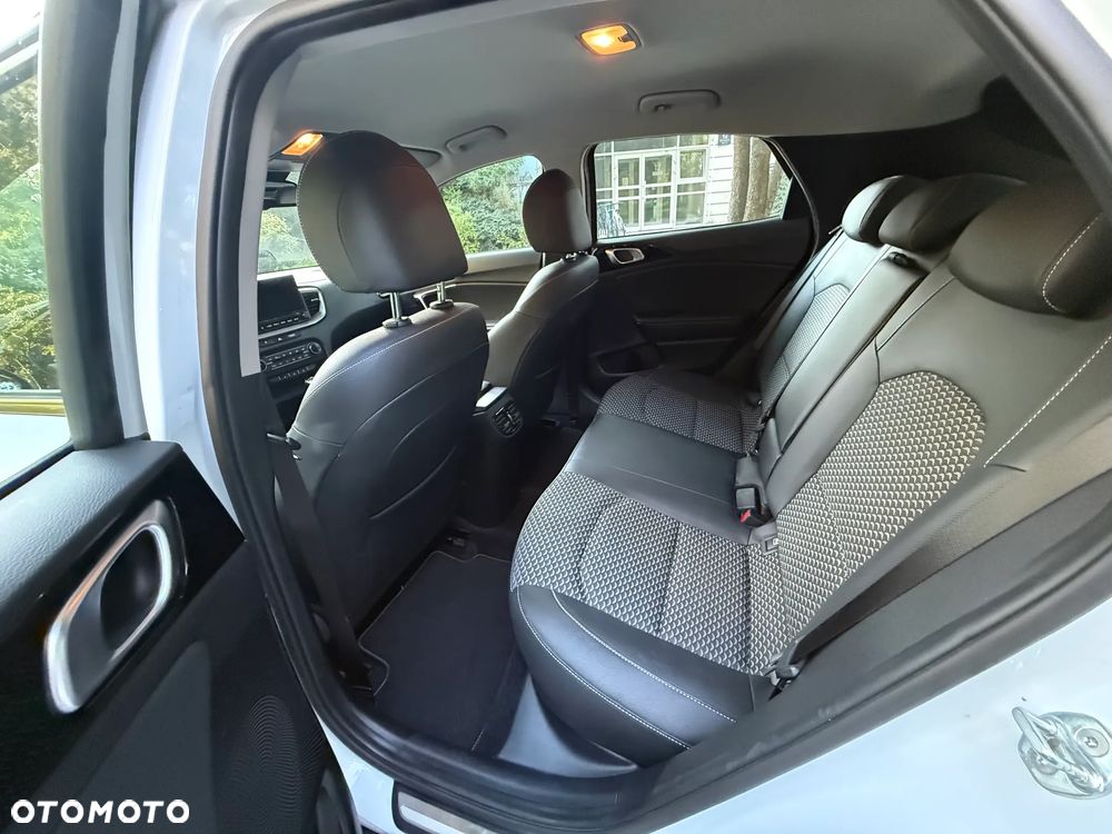 Kia XCeed 1.5 T-GDI OPF JBL Sound Edition - 25