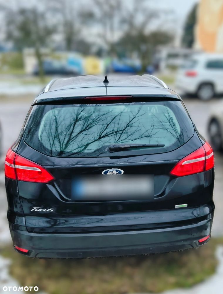 Ford Focus 1.0 EcoBoost Titanium - 4