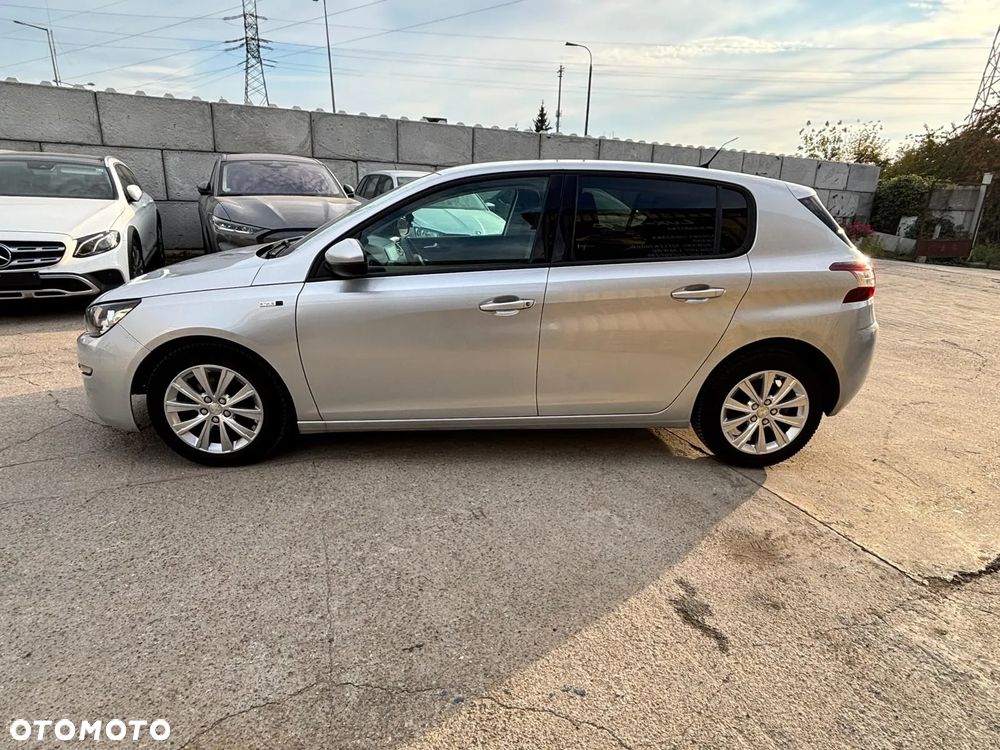 Peugeot 308 - 18