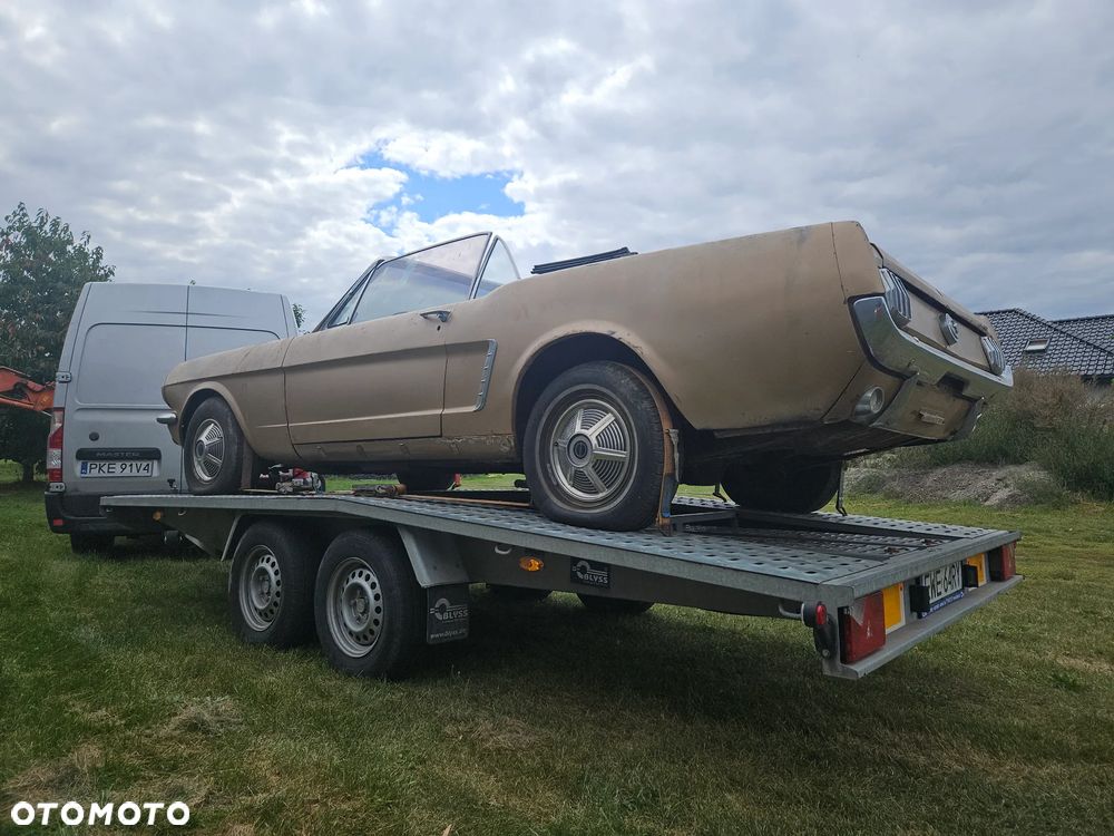 Ford Mustang - 6