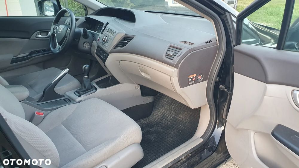 Honda Civic 1.8 Comfort - 12