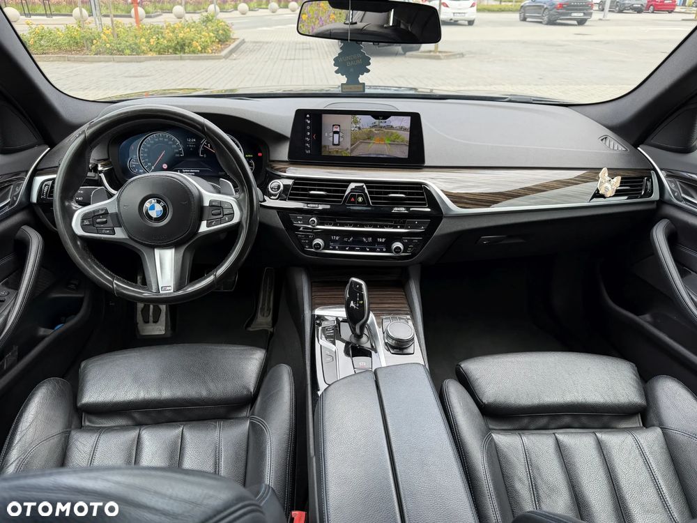 BMW Seria 5 520d xDrive Sport - 10