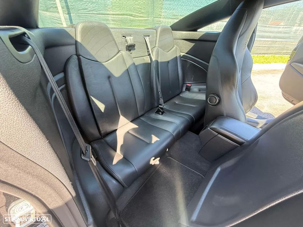 Peugeot RCZ 1.6 THP SE Black Yearling - 14