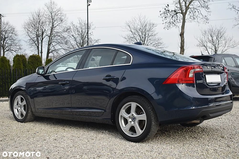 Volvo S60 D3 Momentum - 6
