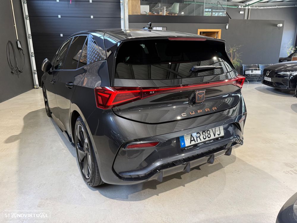 Cupra Born - 9