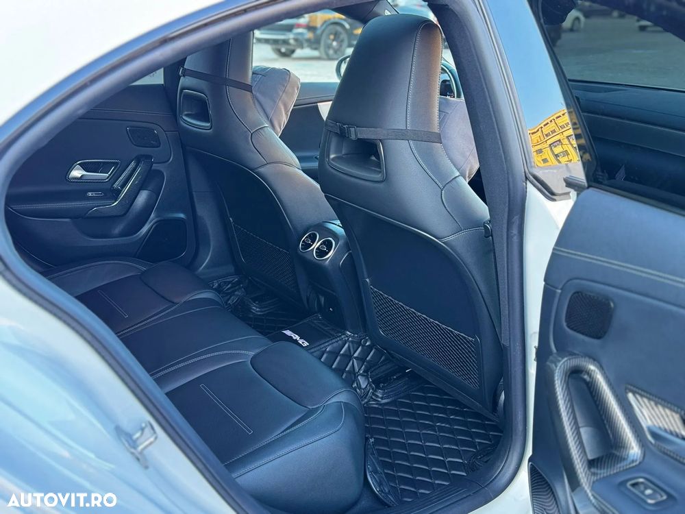 Mercedes-Benz CLA - 25