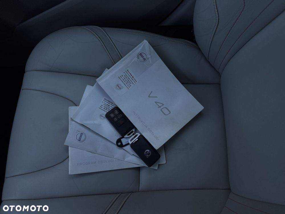 Volvo V40 2015