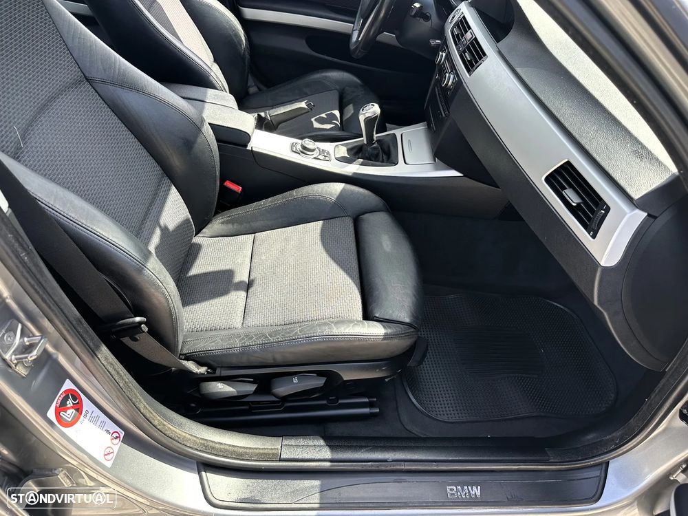 BMW 318 d Navigation - 41