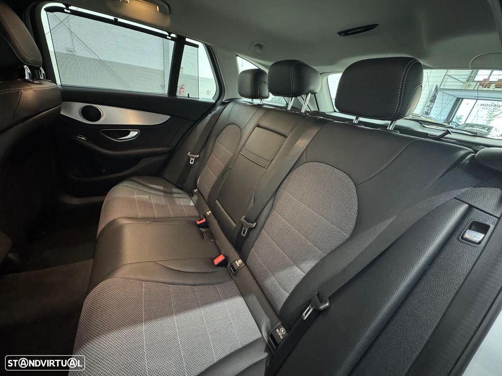 Mercedes-Benz C 200 d Avantgarde Aut. - 31