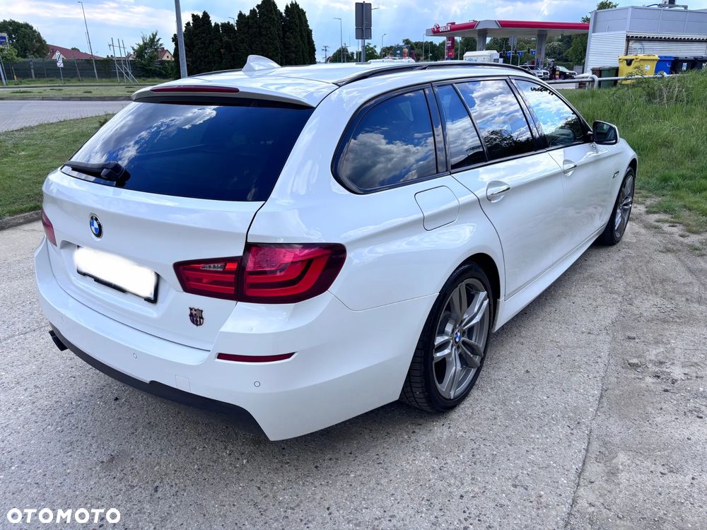 BMW Seria 5 525d xDrive Sport-Aut - 4
