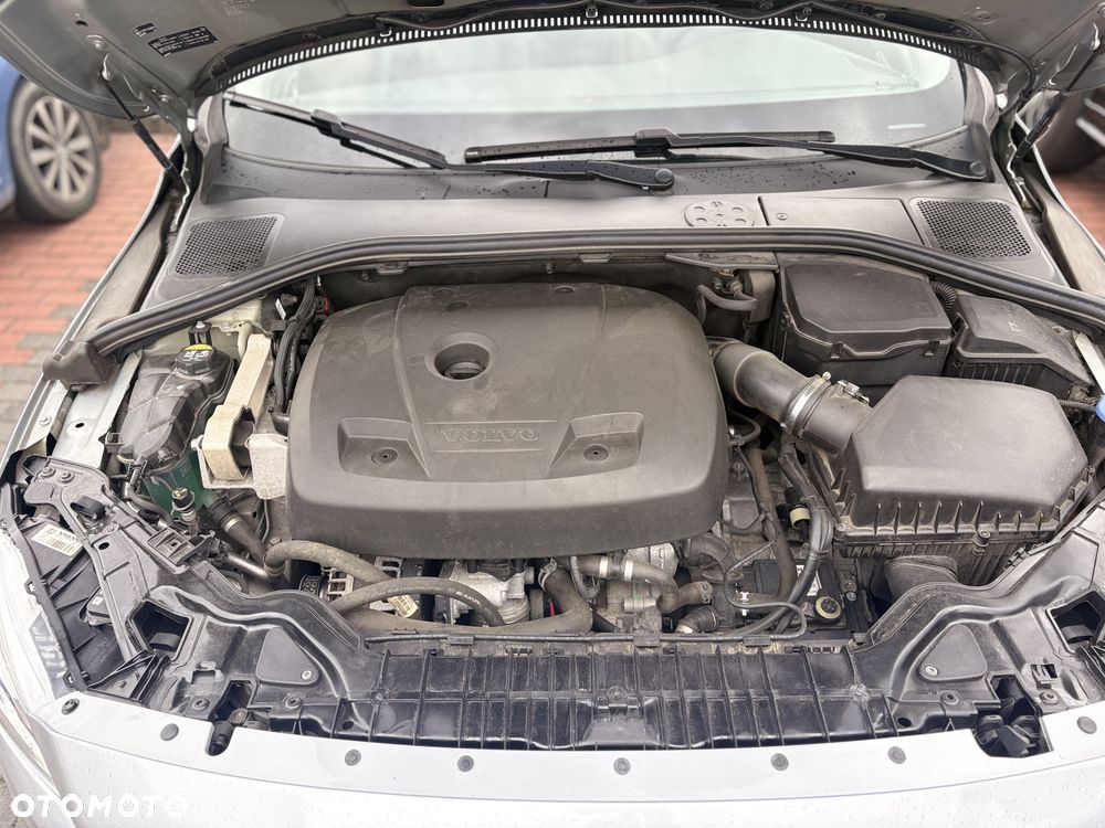Volvo S60 T5 Drive-E Dynamic Edition (Kinetic) - 13