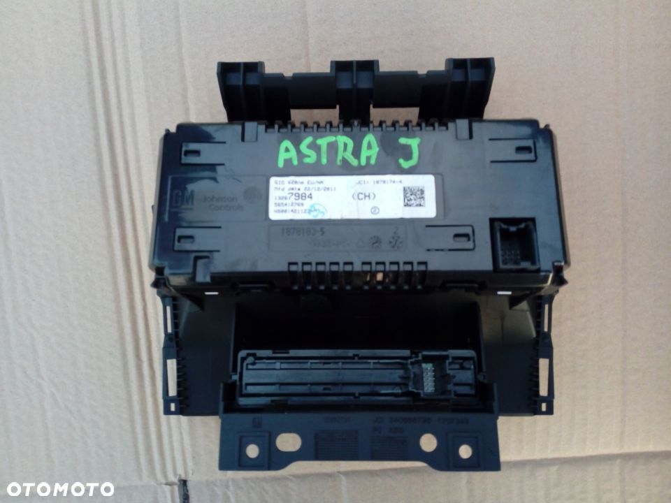 Opel Astra J wyswietlacz srodkowy - 2