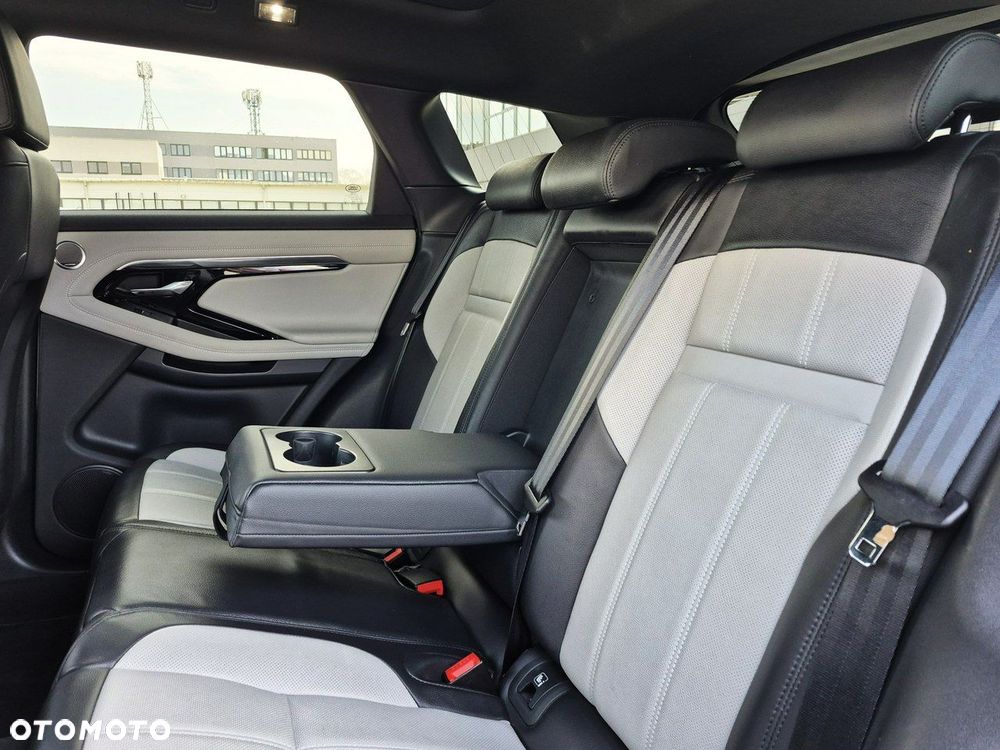 Land Rover Range Rover Evoque - 31