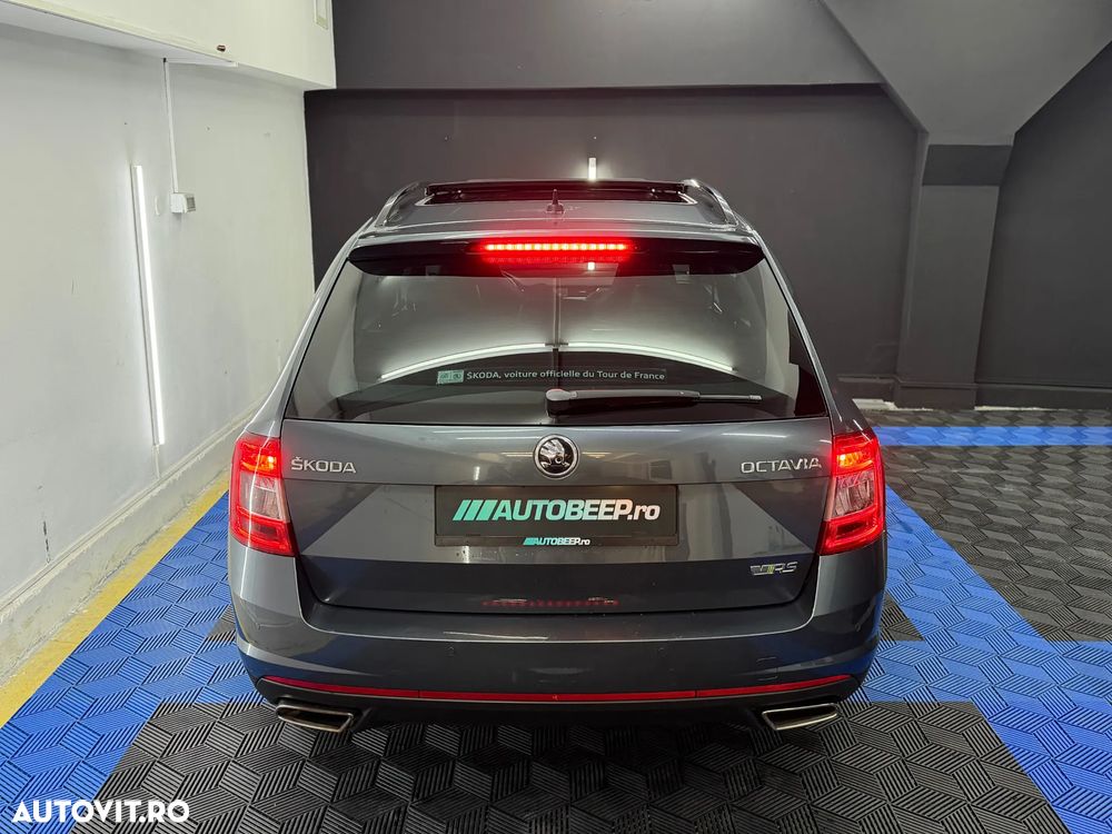 Skoda Octavia 2.0 TDI DSG RS - 4