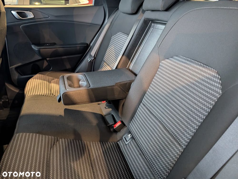 Kia XCeed 1.6 T-GDI M DCT - 17