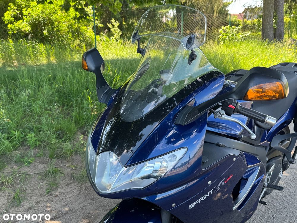Triumph Sprint - 16