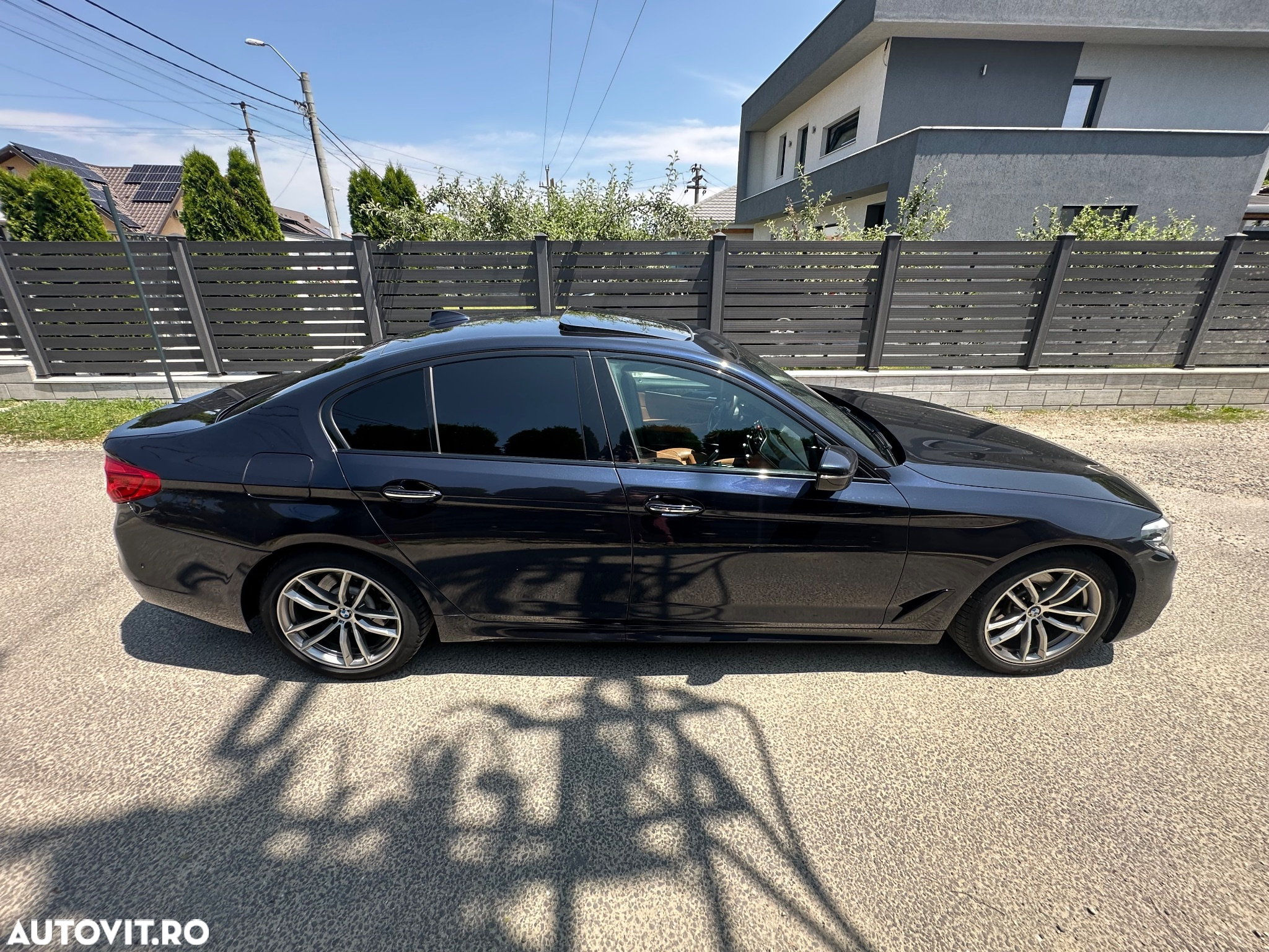 BMW Seria 5 520d xDrive AT - 9