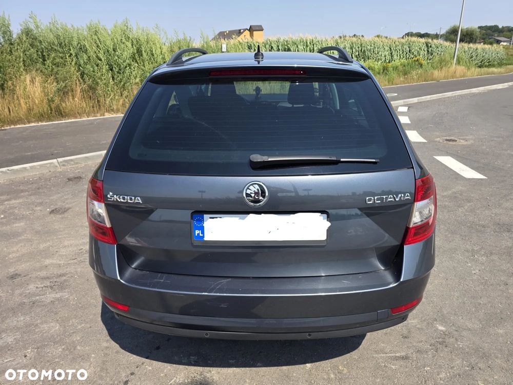 Skoda Octavia 1.5 TSI ACT Ambition - 8