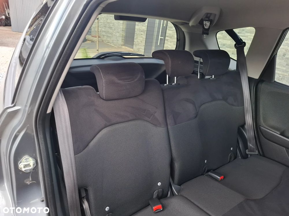 Honda Jazz 1.4 SI - 28