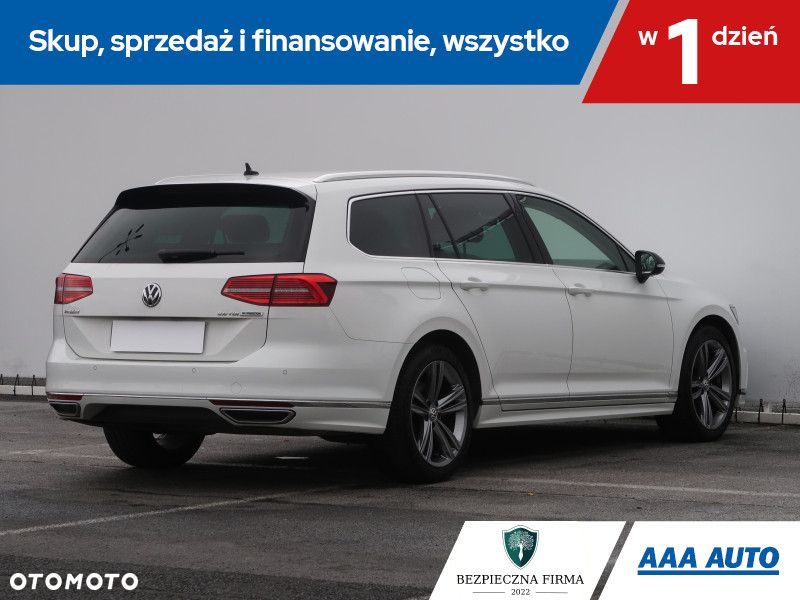 Volkswagen Passat - 6