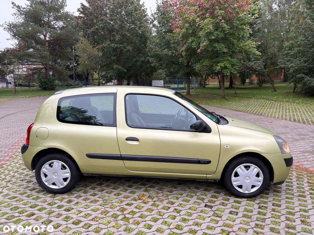 Renault Clio - 6