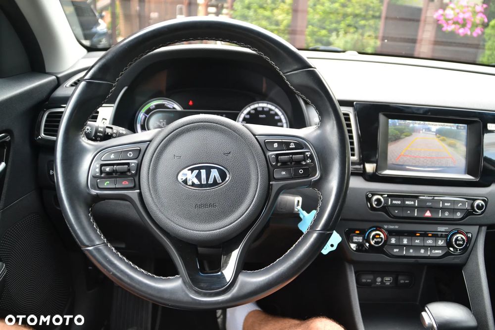 Kia Niro 1.6 GDI 2WD Vision - 34