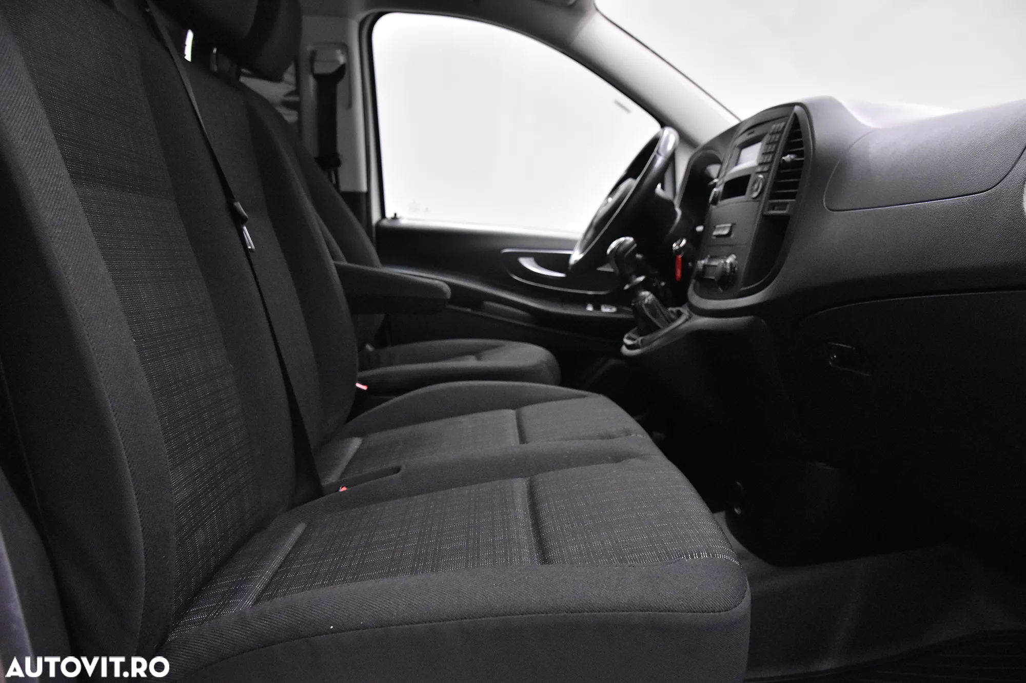 Mercedes-Benz Vito - 11