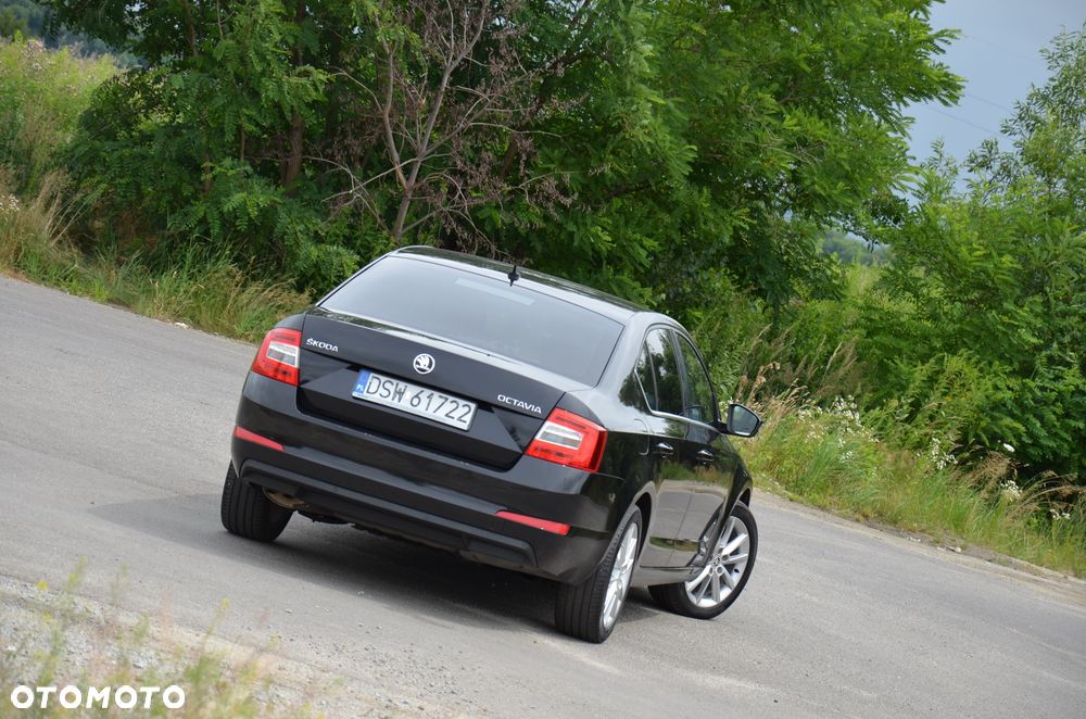 Skoda Octavia 2.0 TDI Style - 23