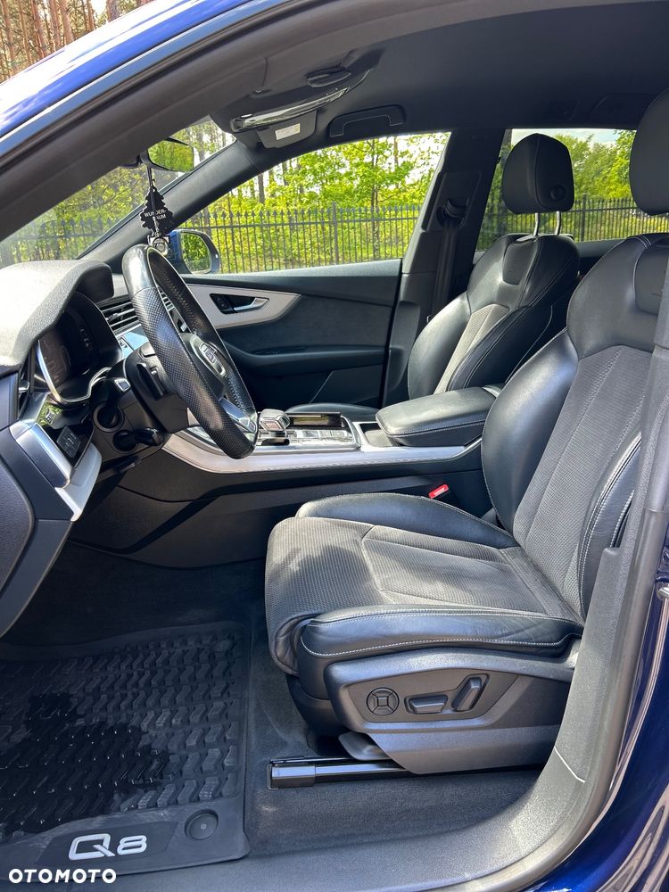 Audi Q8 - 13