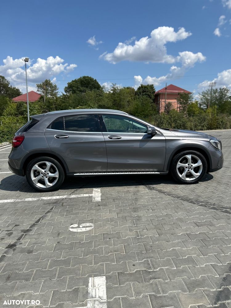 Mercedes-Benz GLA 220 d 4MATIC Aut. - 8