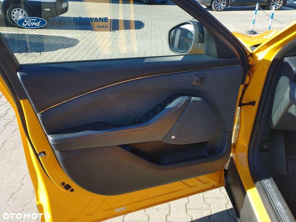 Ford Mustang Mach-E - 21