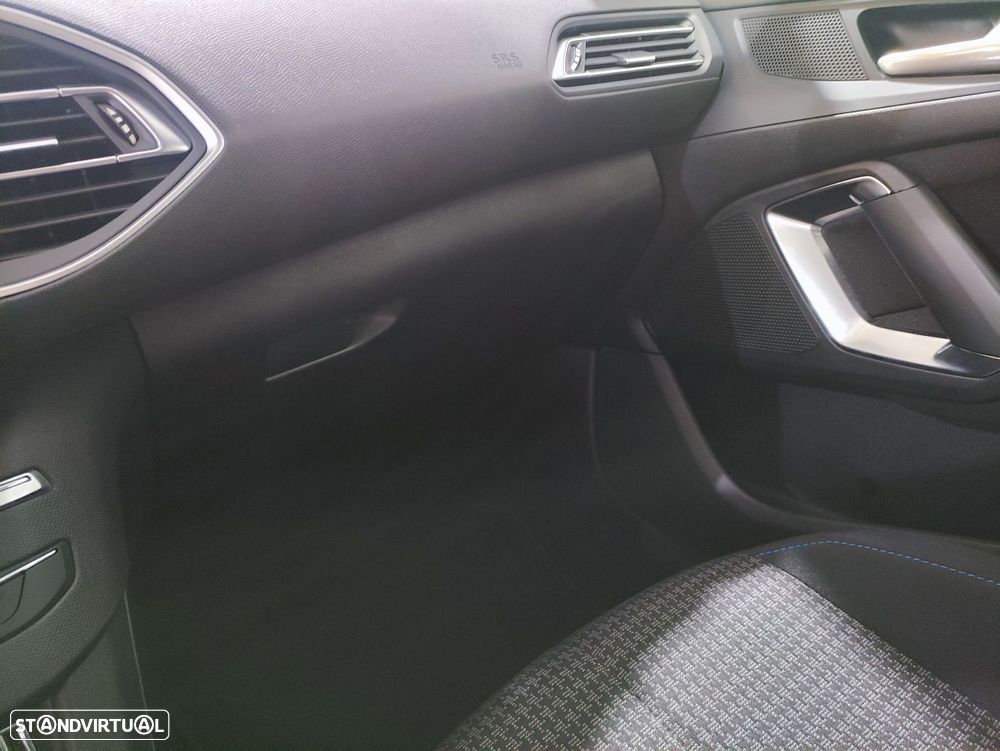 Peugeot 308 1.5 BlueHDi Style - 26
