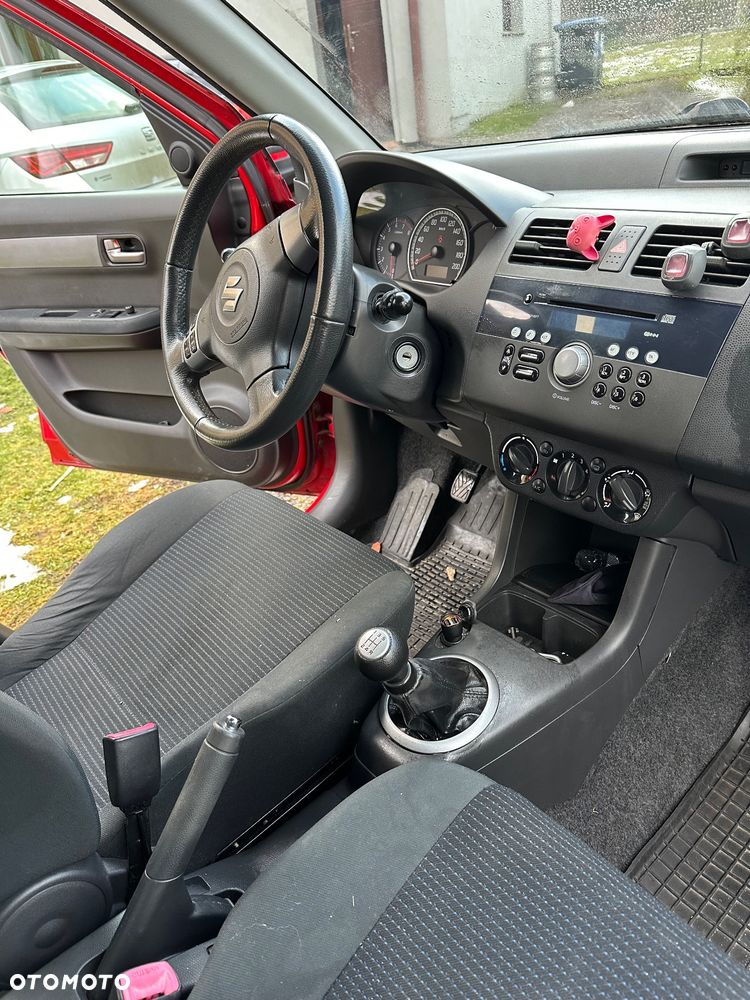 Suzuki Swift - 10