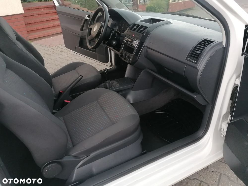 Volkswagen Polo - 17