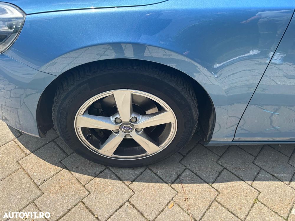 Volvo V40 T4 Powershift Momentum - 11