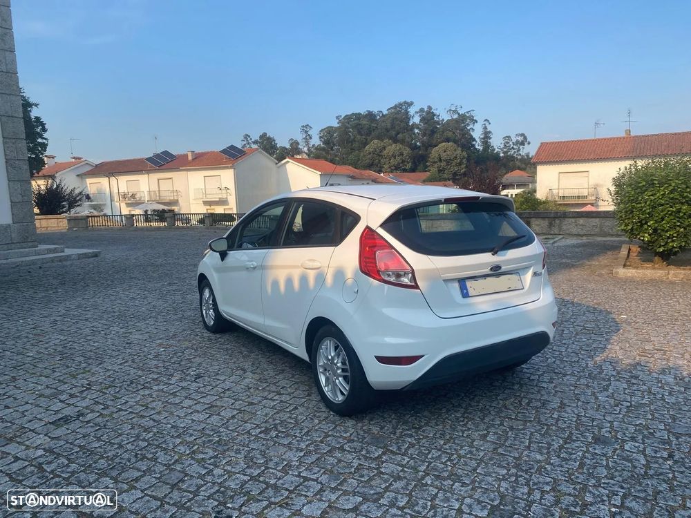 Ford Fiesta - 4