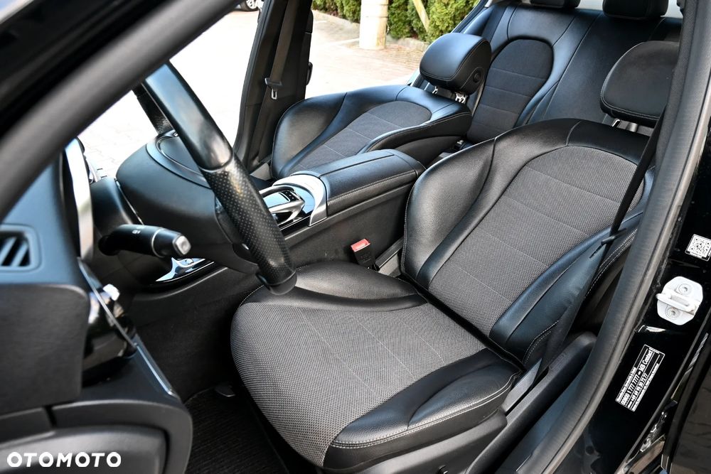 Mercedes-Benz Klasa C 200 Avantgarde - 29