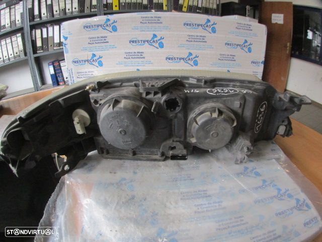 Farol 8200002845 RENAULT LAGUNA 2 2002 1.6 107CV 5P CINZA ESQ H7 + H1 ORIGINAL VALEO - 2