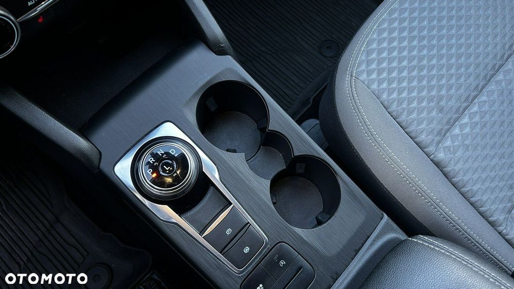 Ford Kuga - 17