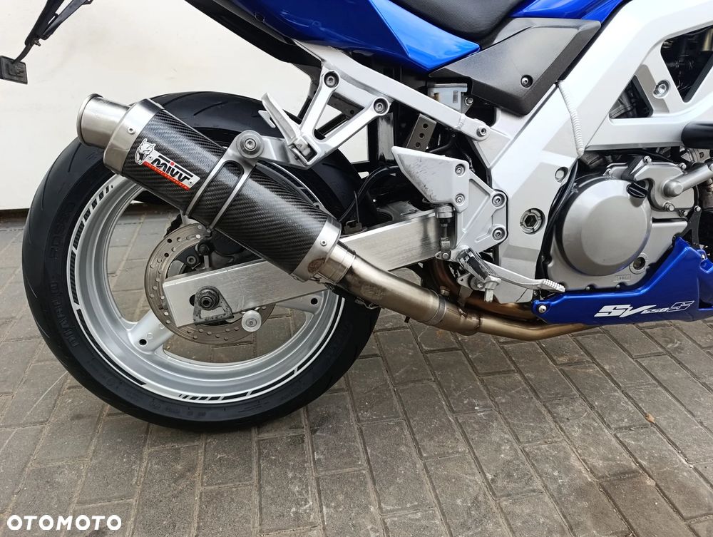 Suzuki SV - 25