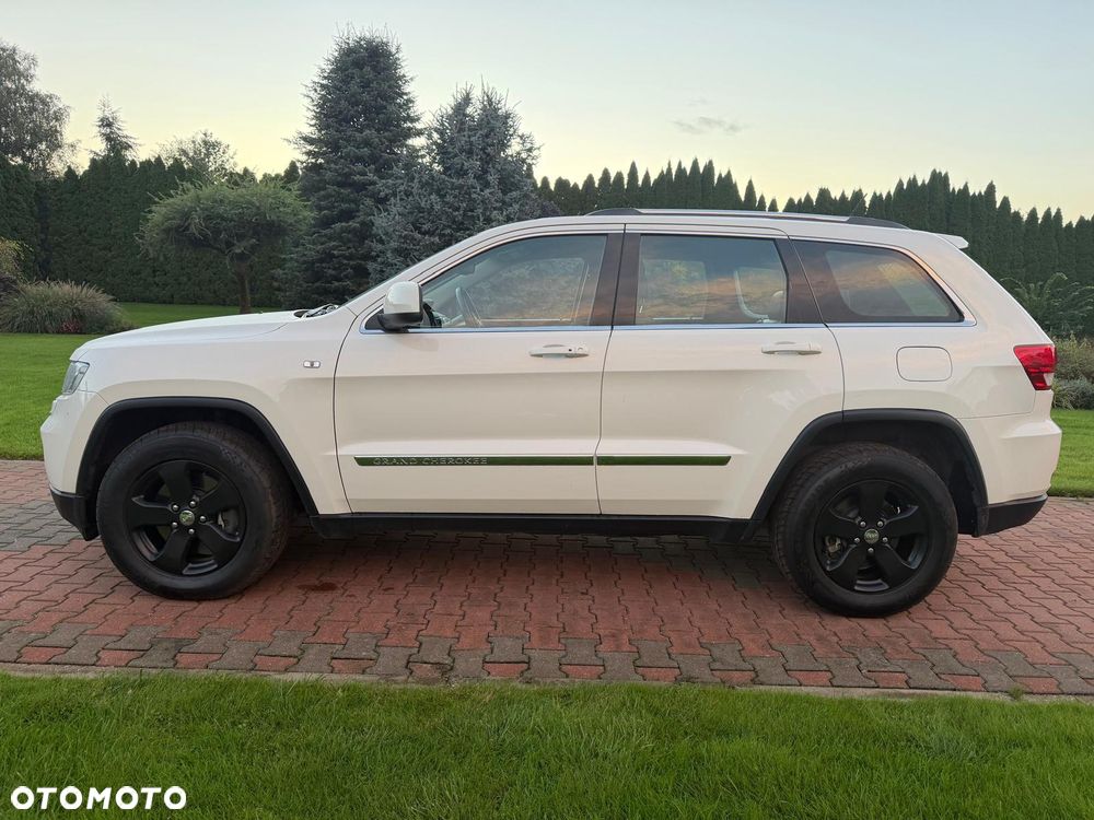 Jeep Grand Cherokee 3.0I CRD Laredo - 24