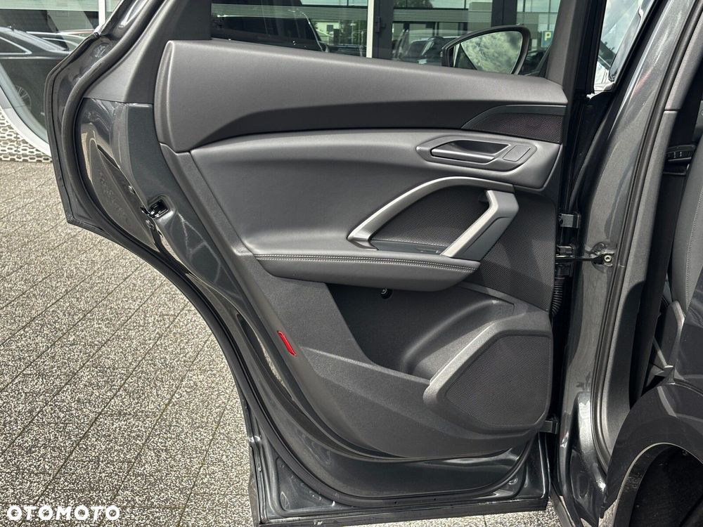 Audi Q5 Sportback - 16