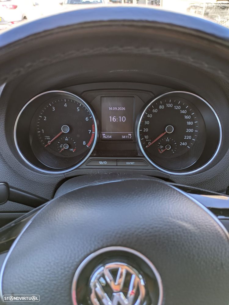 VW Polo 1.0 Confortline - 2