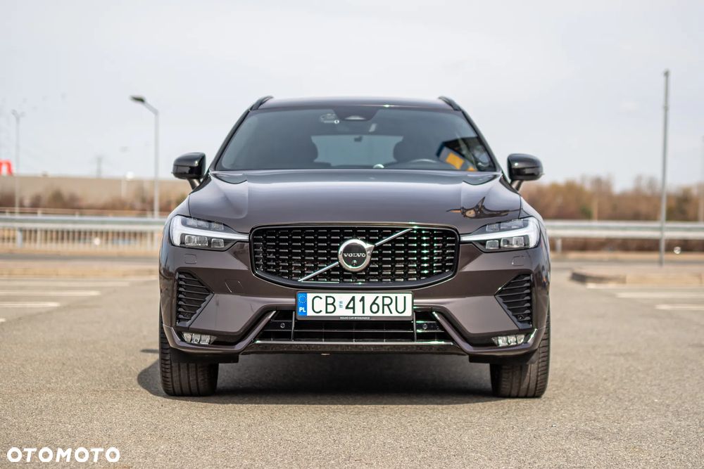 Volvo XC 60 B5 B AWD Plus Dark - 5