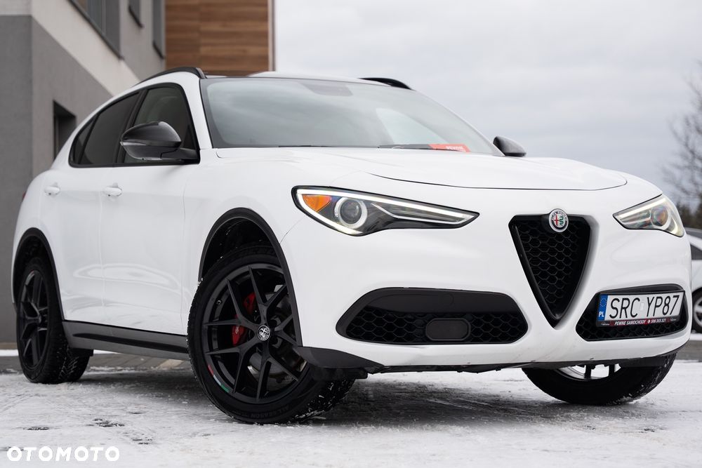 Alfa Romeo Stelvio 2.0 Turbo 16V AT8-Q4 Executive - 6