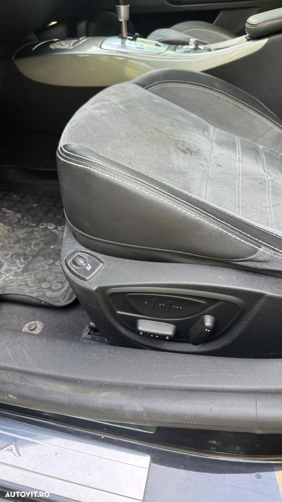 Renault Laguna dCi 175 FAP Aut. Bose Edition - 21