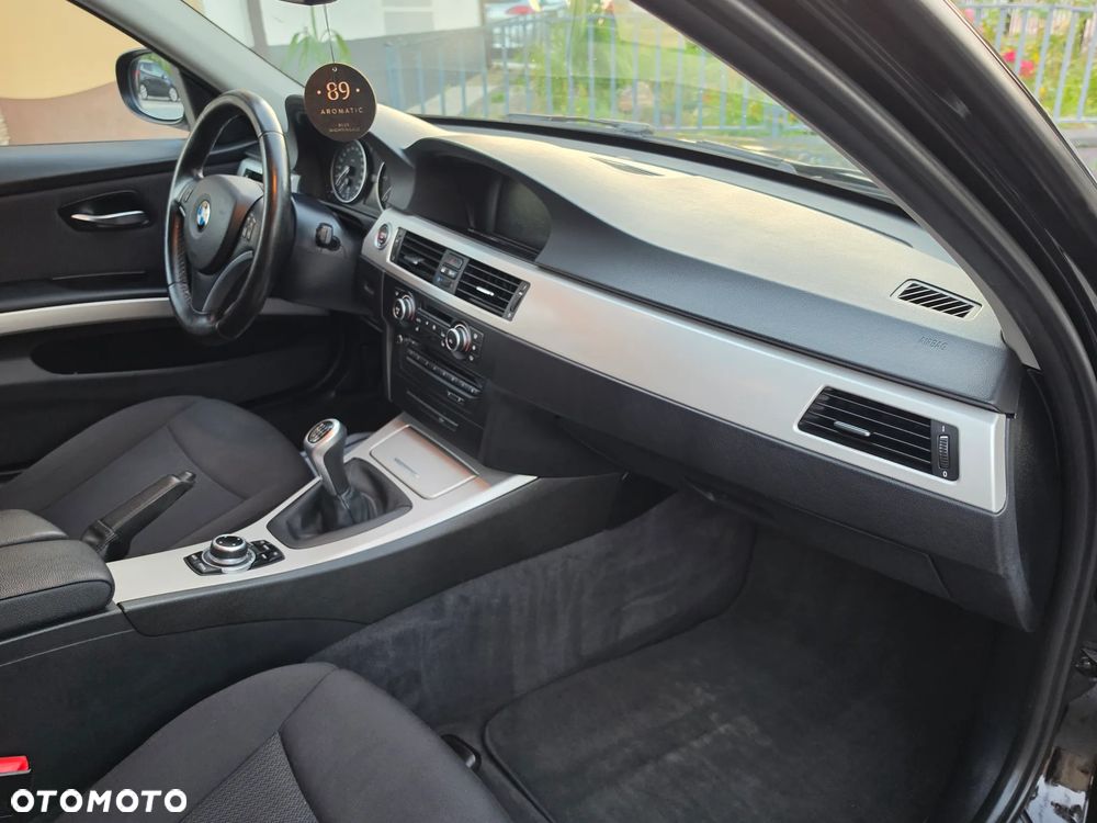 BMW Seria 3 - 23